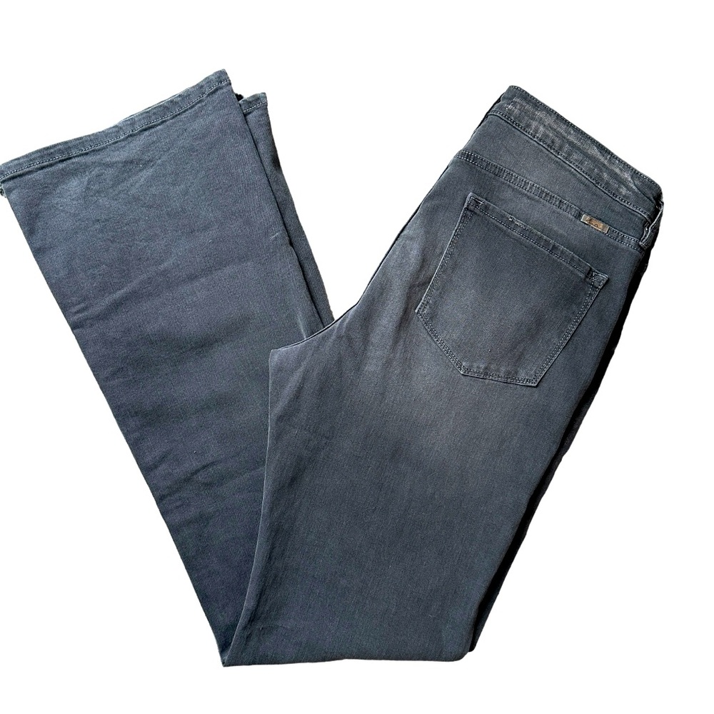 KanCan High Rise Boot Cut Faded Black Button Fly Stretchy Jeans (30)